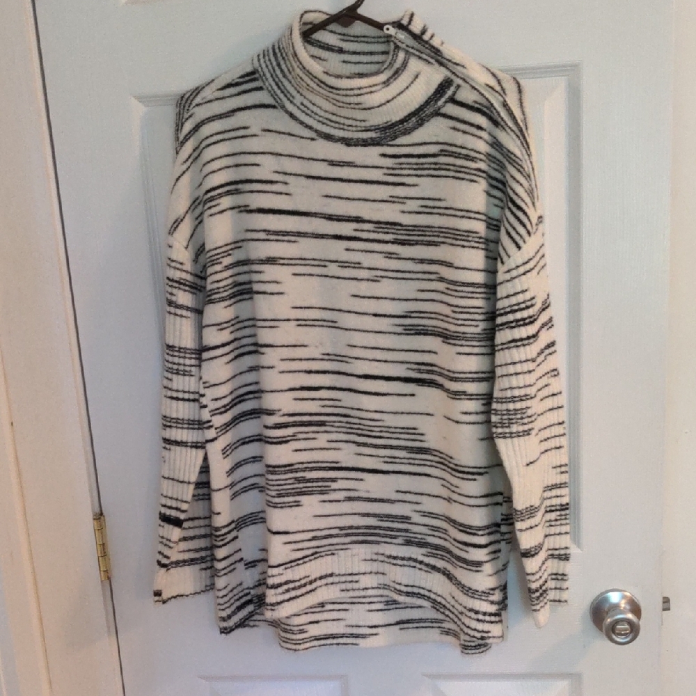 Talbots Black and White Patterned Turtleneck Sweater
